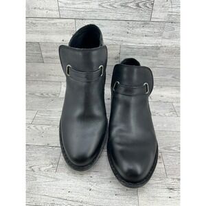 Born F52003 Black Leather Ankle Boots Womens 9M Buckle Strap Zip Lug Sole Bootie